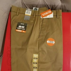 Brand NEW Dockers Iron-free Dark tan Khaki Pants